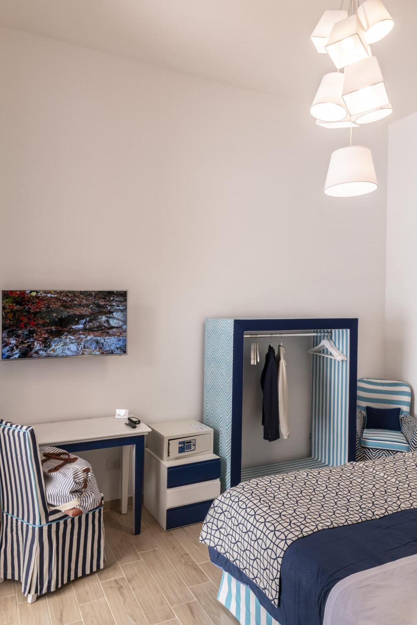 Mya Home Luxury Apartments 卡斯特拉玛雷帝斯达比亚 外观 照片