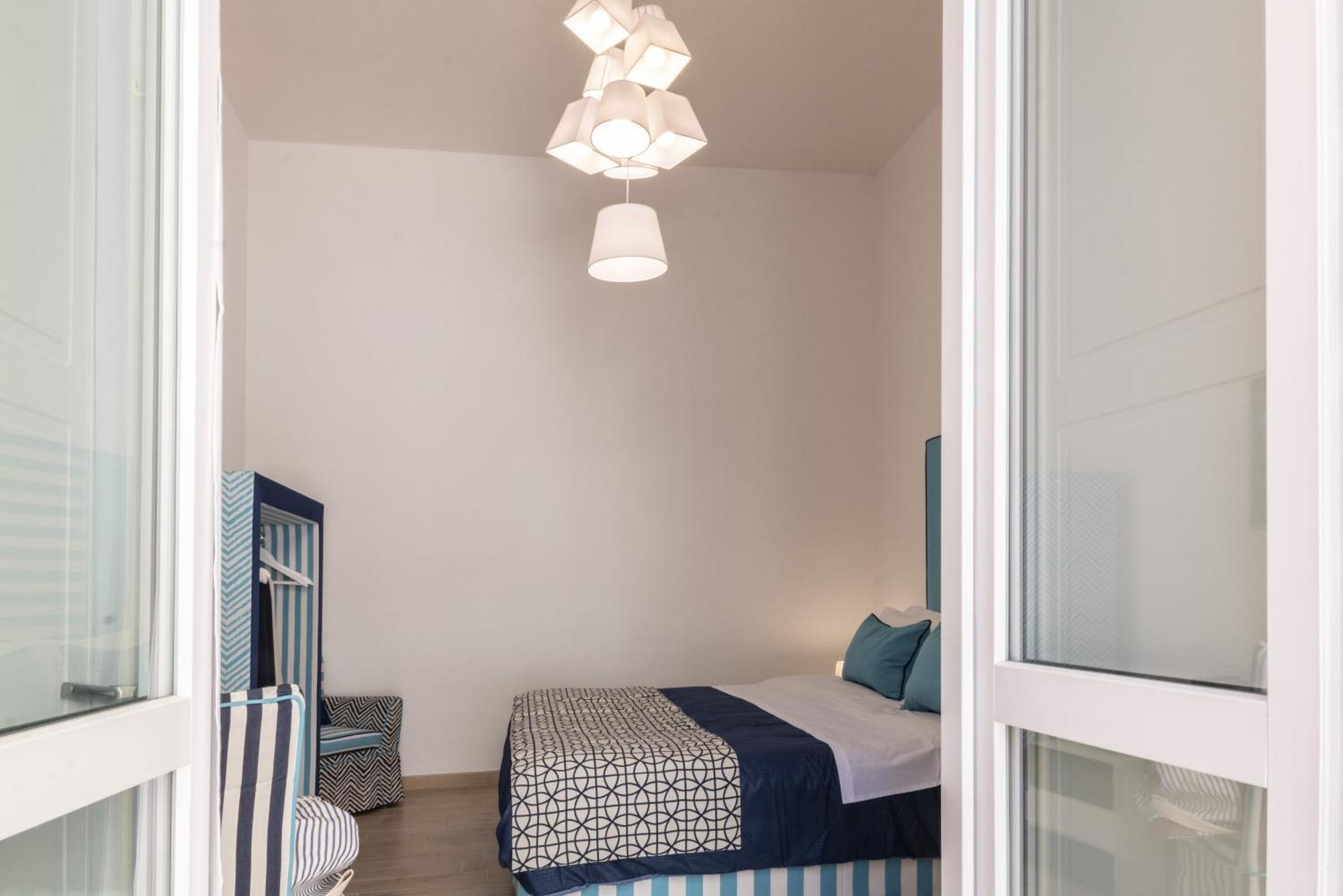 Mya Home Luxury Apartments 卡斯特拉玛雷帝斯达比亚 外观 照片